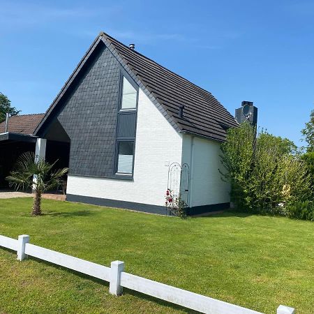 Traumhaftes Geraeumiges Ferienhaus In Meernaehe Bruinisse Dış mekan fotoğraf
