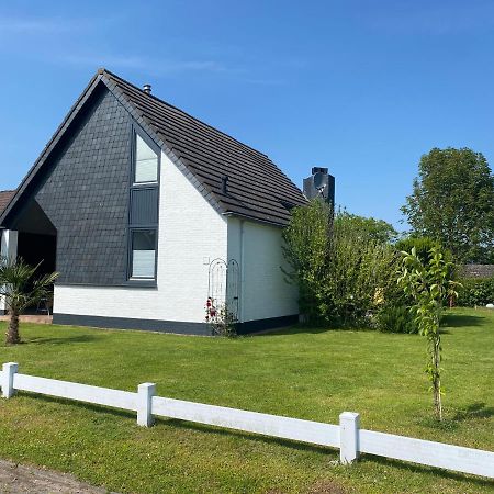 Traumhaftes Geraeumiges Ferienhaus In Meernaehe Bruinisse Dış mekan fotoğraf
